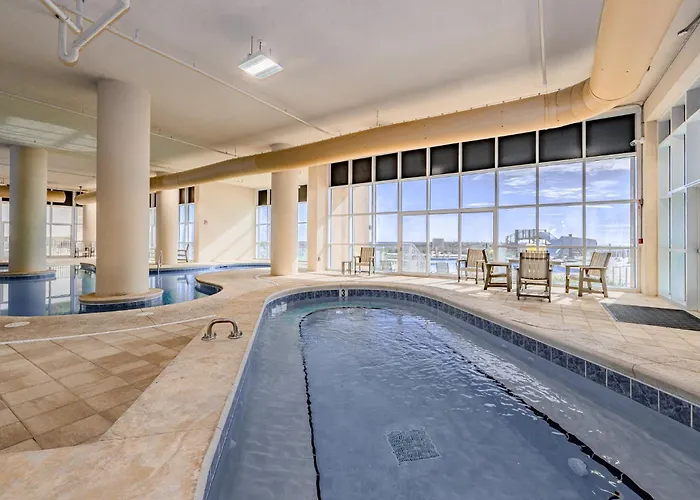 Phoenix Gulf Towers 1904 Apartment *